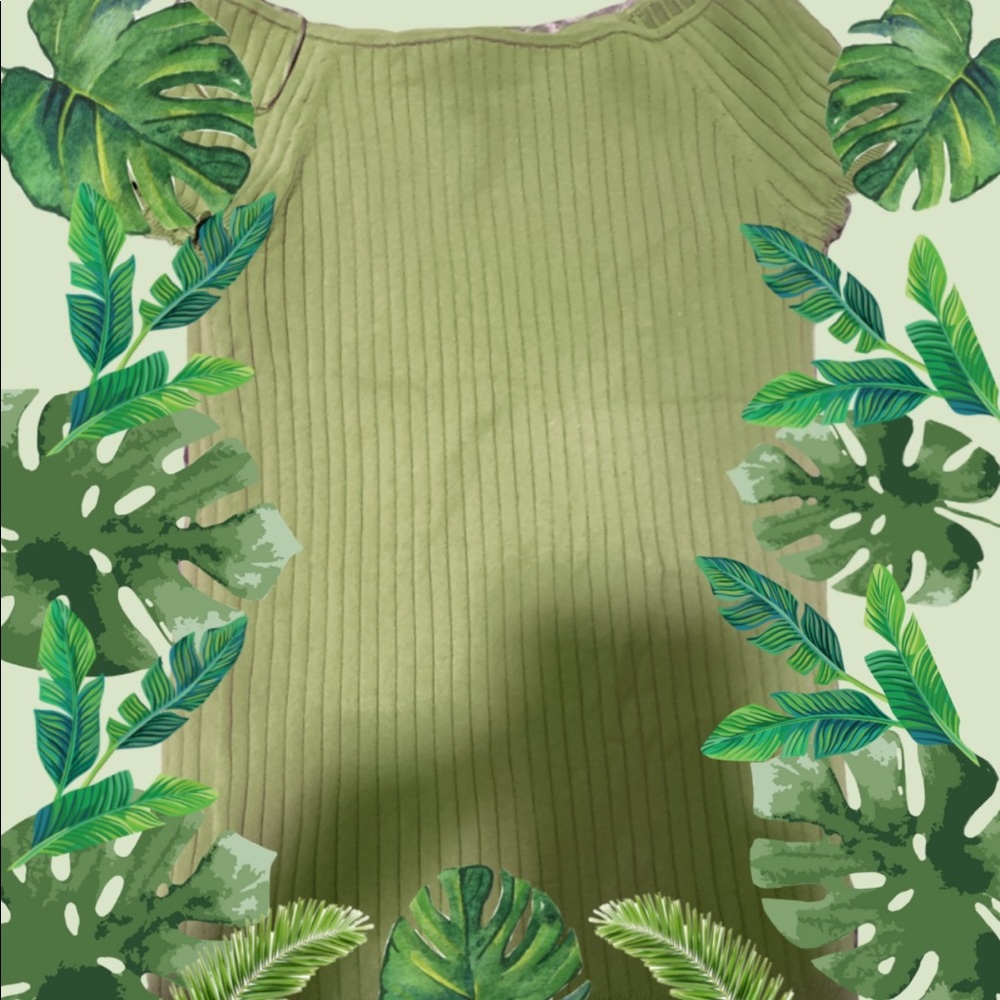 Green ribbed shirt